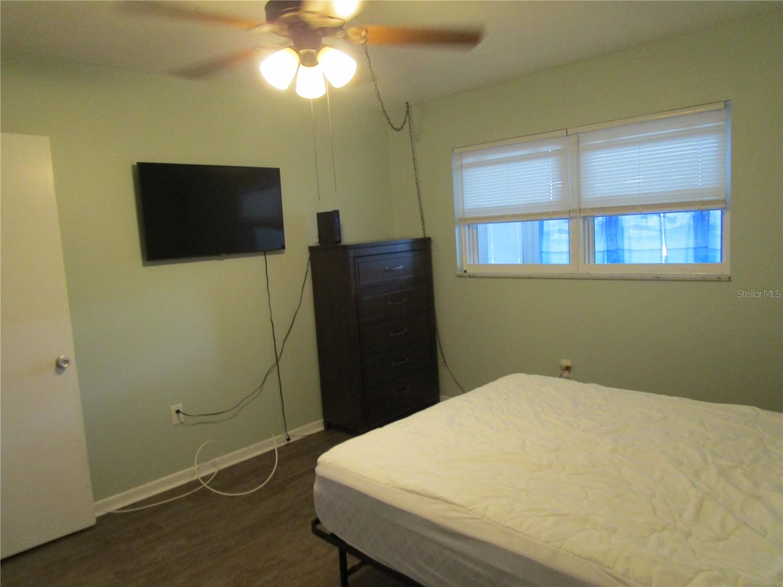 Image 16 of 41 For 5900 21st Street N 2