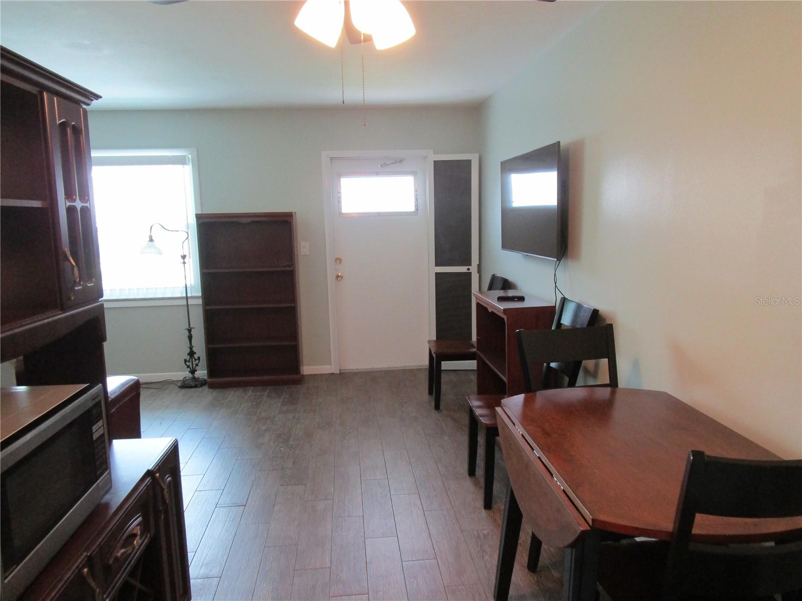 Image 5 of 41 For 5900 21st Street N 2