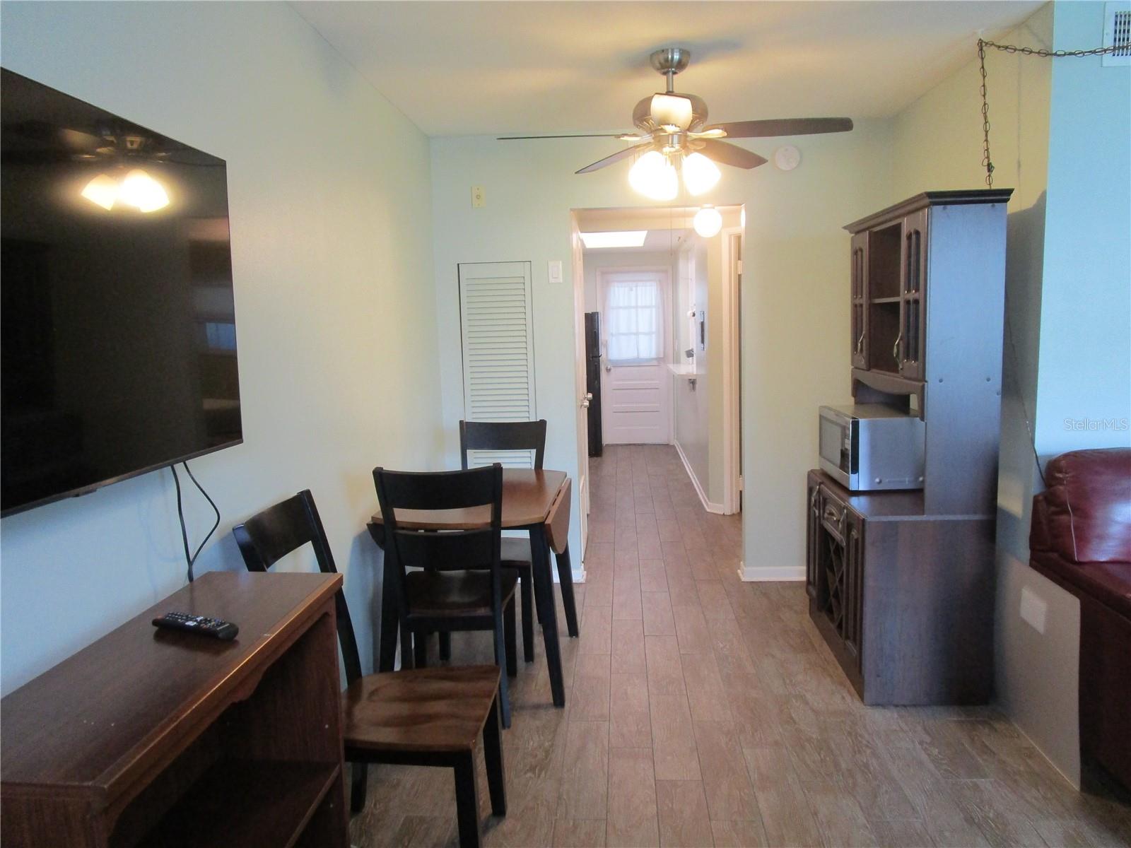 Image 6 of 41 For 5900 21st Street N 2