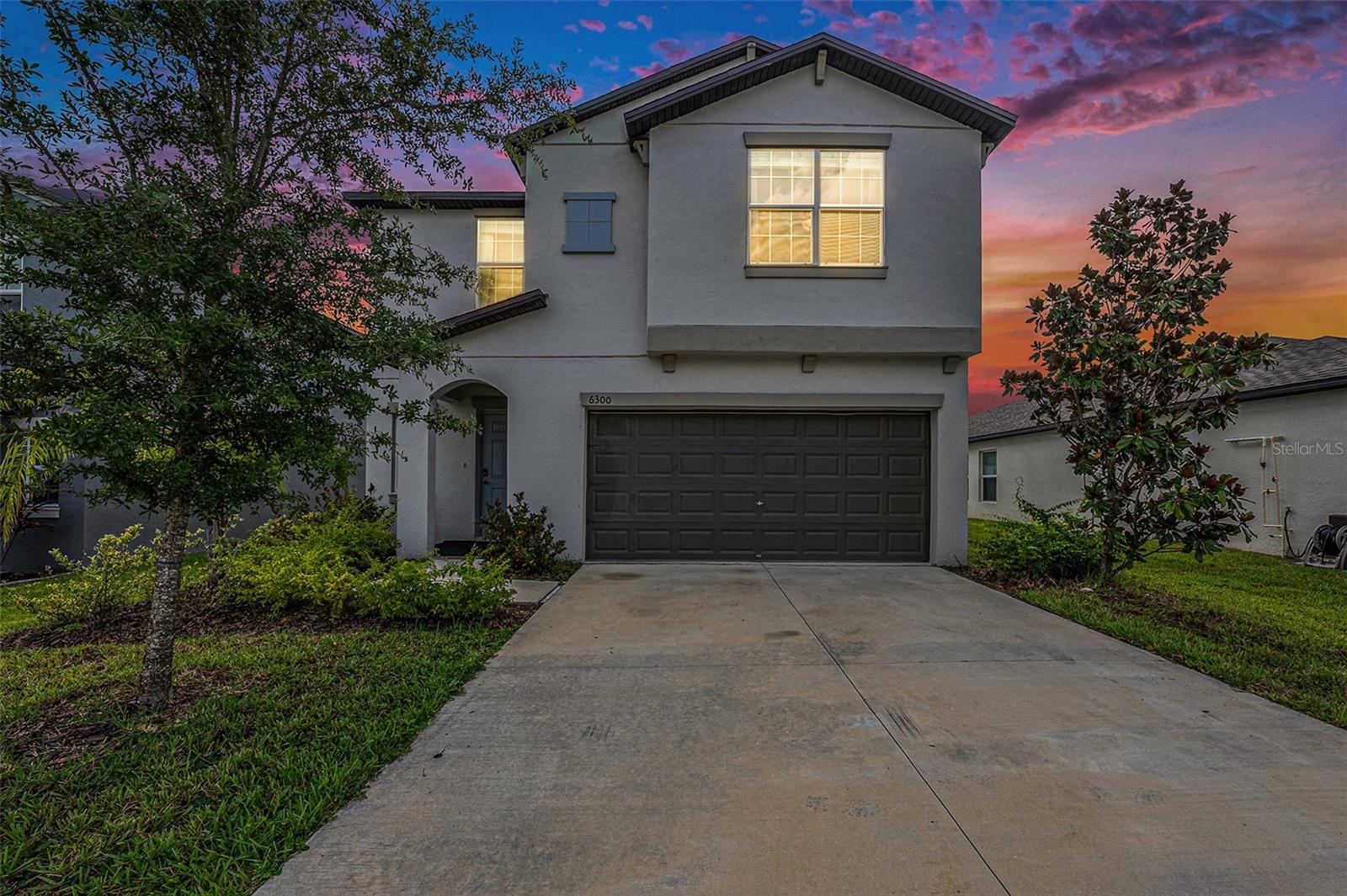 Listing photo id 0 for 6300 Beverly Hills Drive