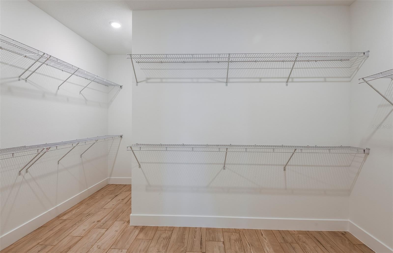 Listing photo id 12 for 37349 Gunnison Drive