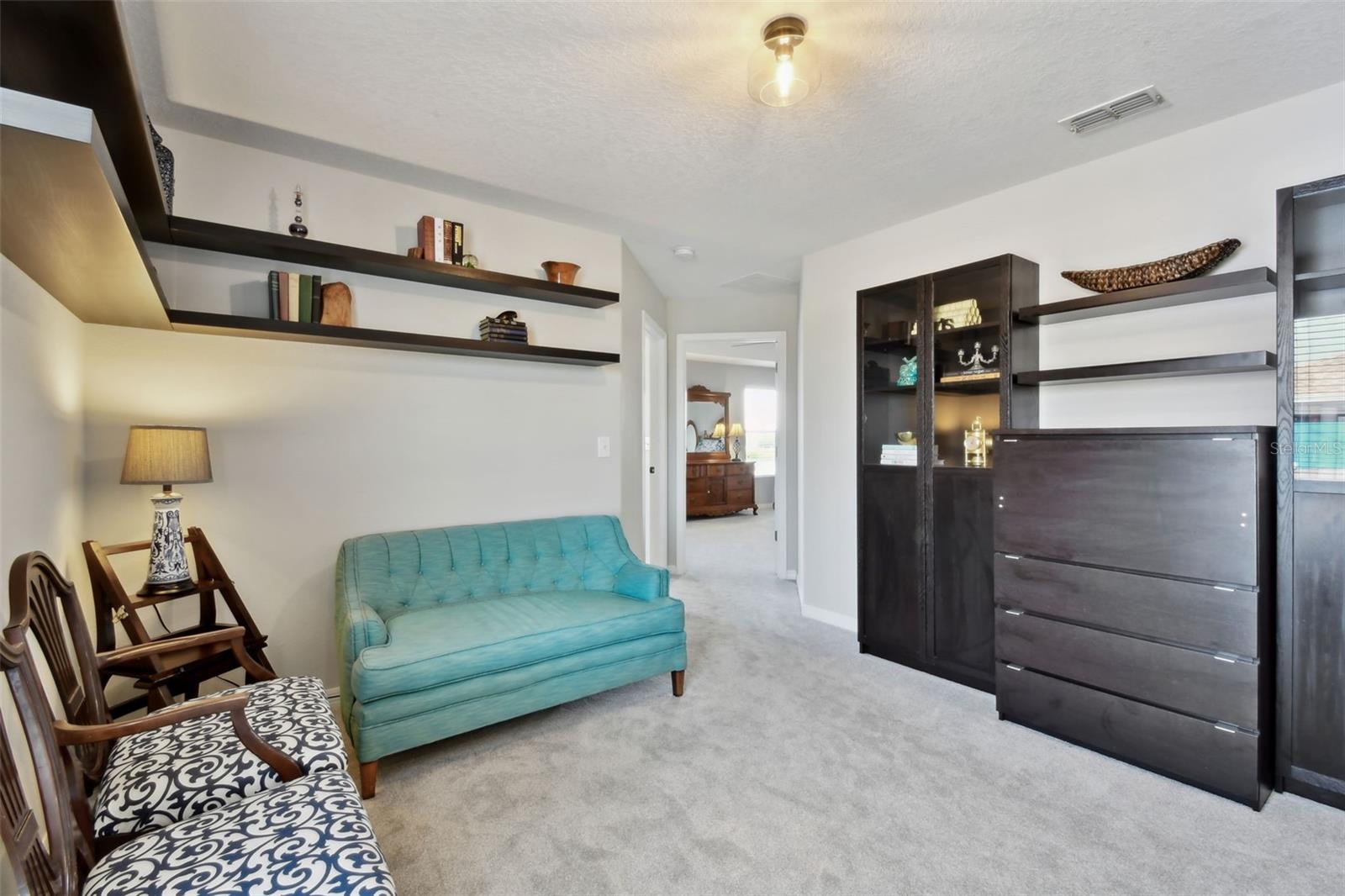 Listing photo id 19 for 1116 Seminole Sky Drive