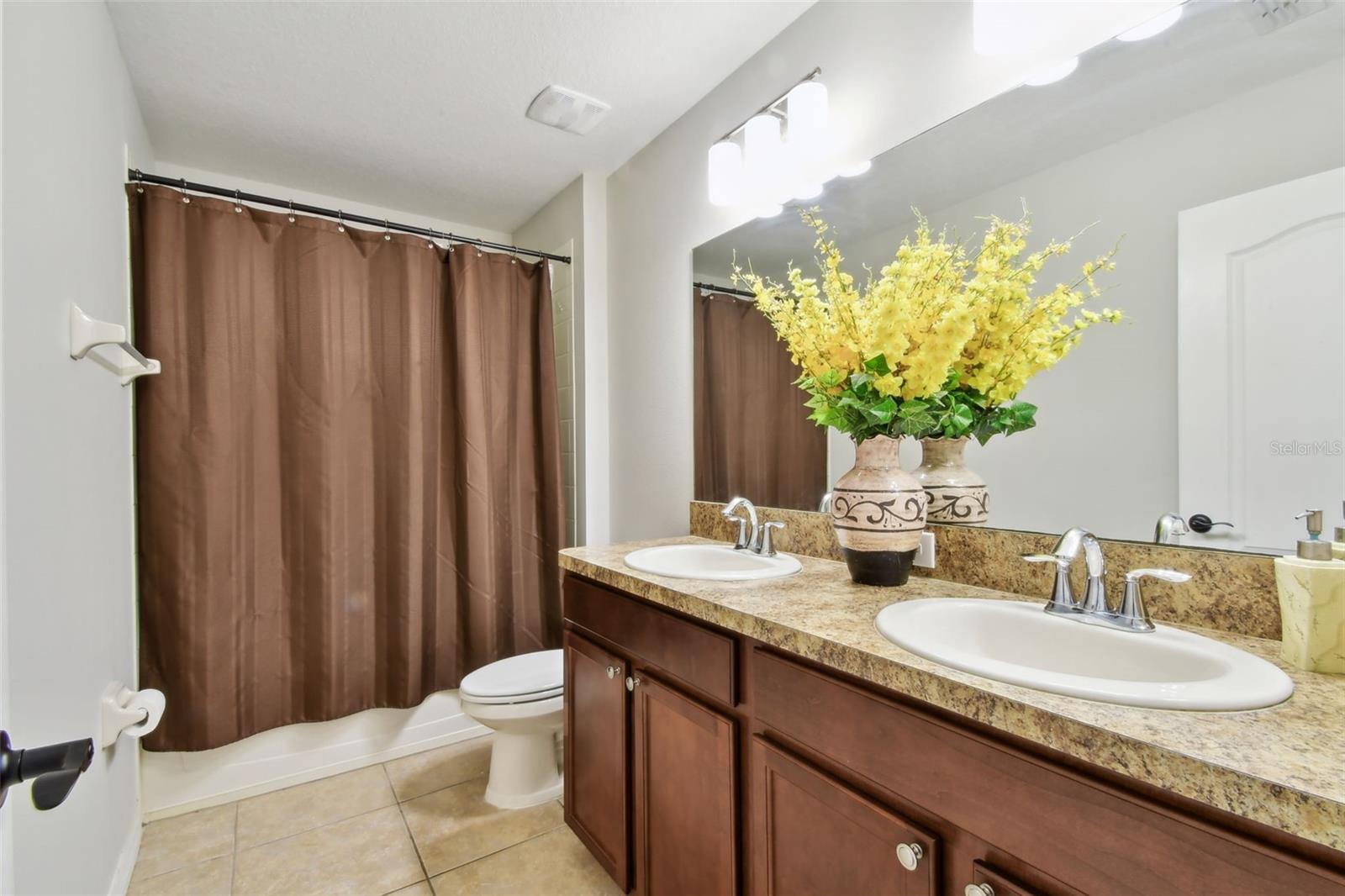 Listing photo id 23 for 1116 Seminole Sky Drive
