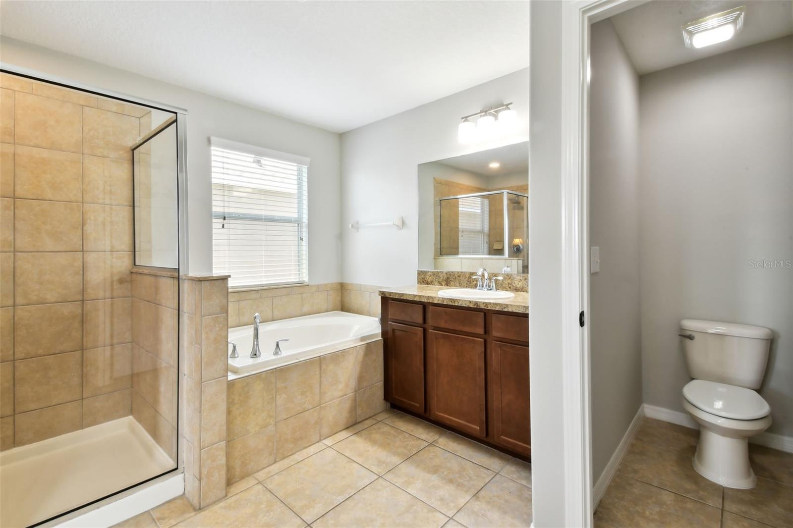 Listing photo id 40 for 1116 Seminole Sky Drive