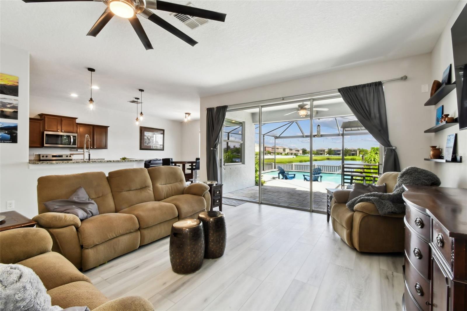 Listing photo id 5 for 1116 Seminole Sky Drive