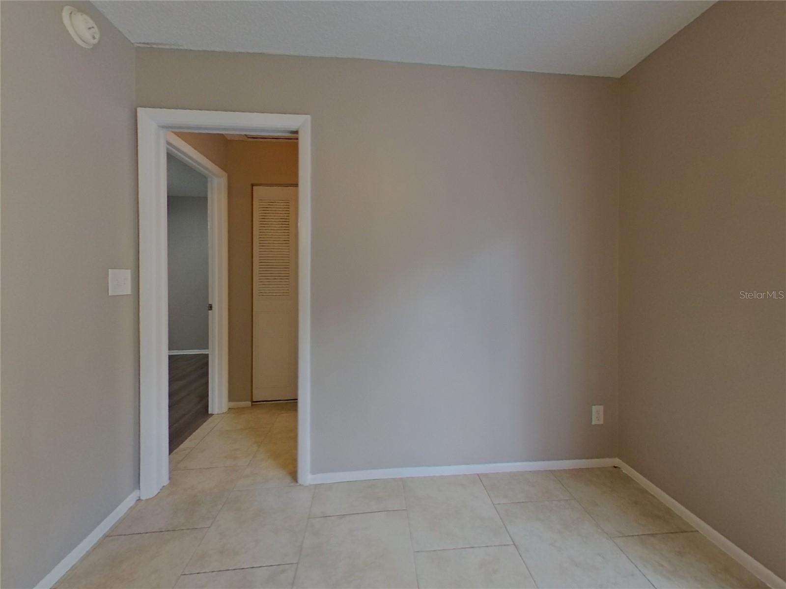 Image 3 of 13 For 1708 Hibiscus Circle N