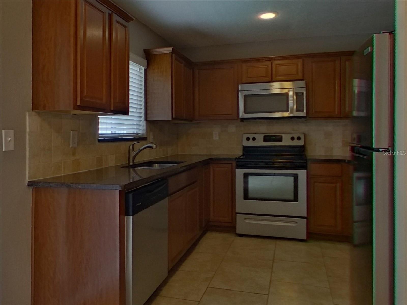 Image 4 of 13 For 1708 Hibiscus Circle N
