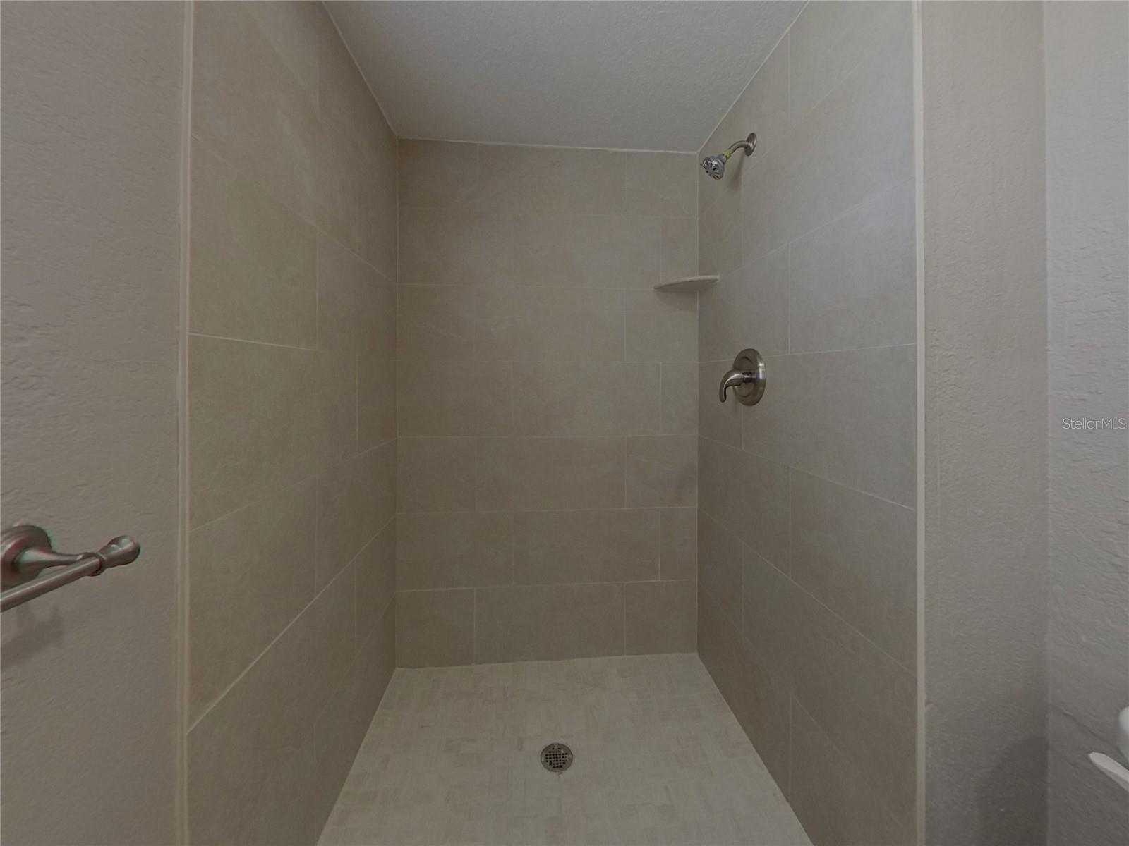 Image 7 of 13 For 1708 Hibiscus Circle N