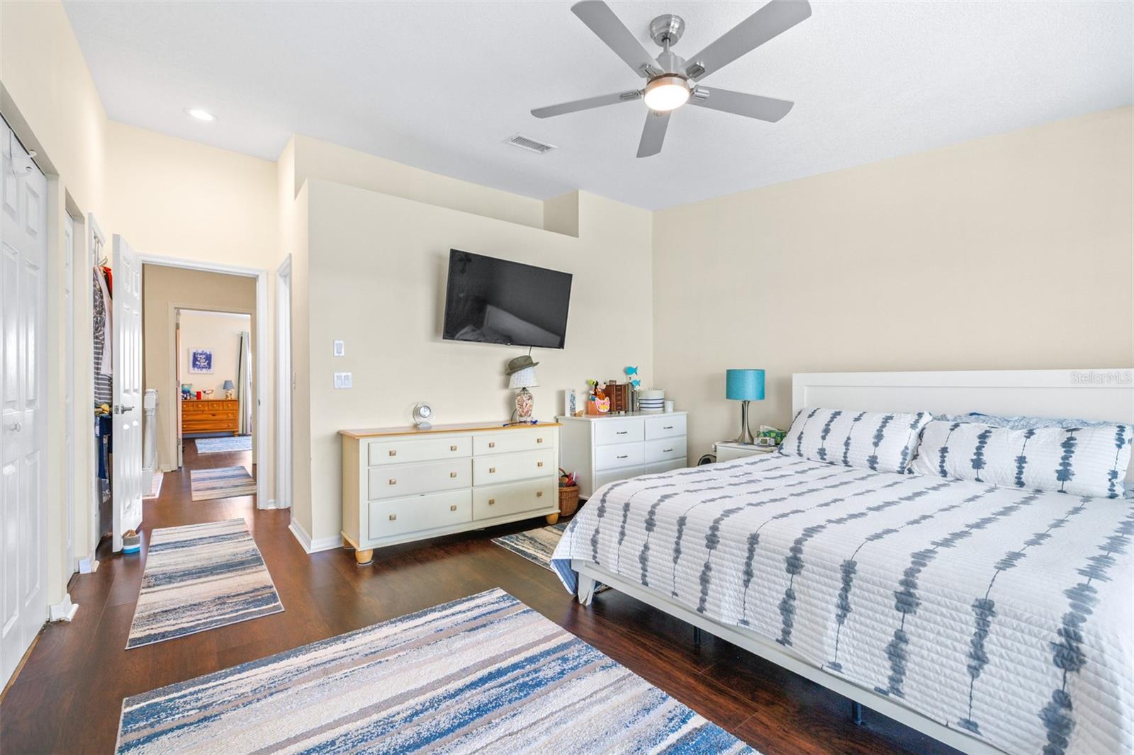 Image 22 of 42 For 751 Pinellas Bayway S 208