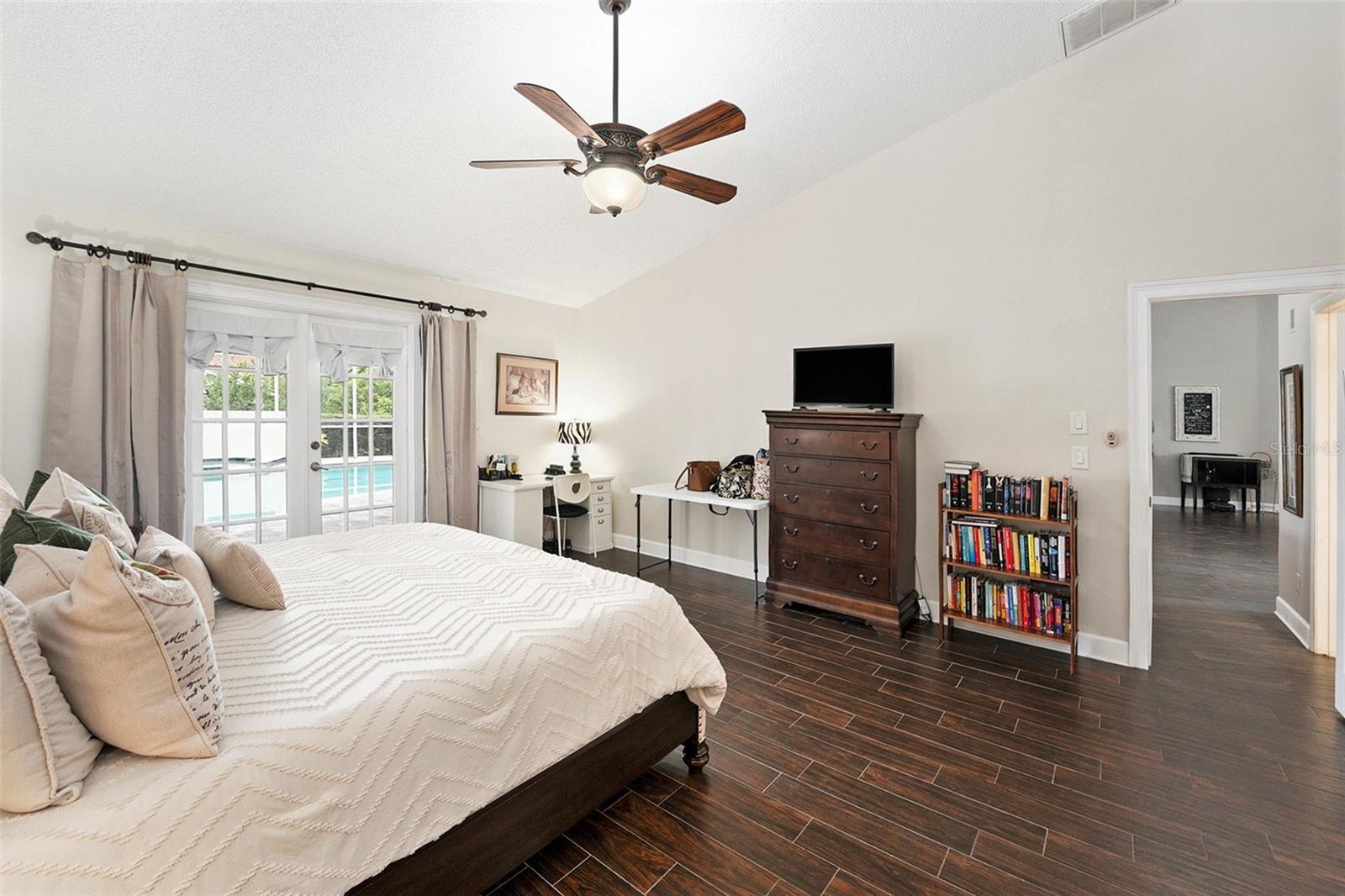 Image 13 of 35 For 3125 Edgemoor Drive