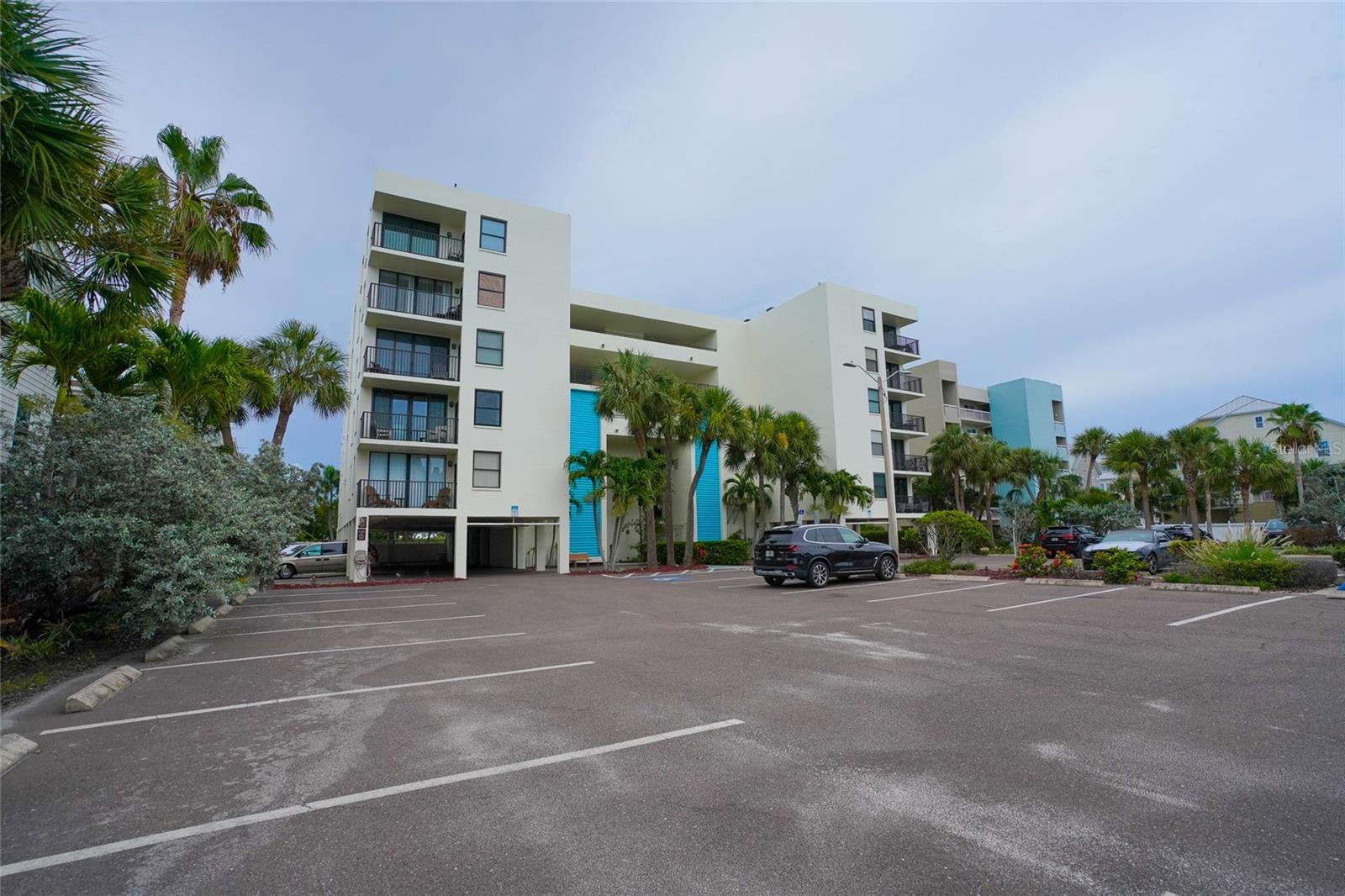 Image 41 of 42 For 19931 Gulf Boulevard D2