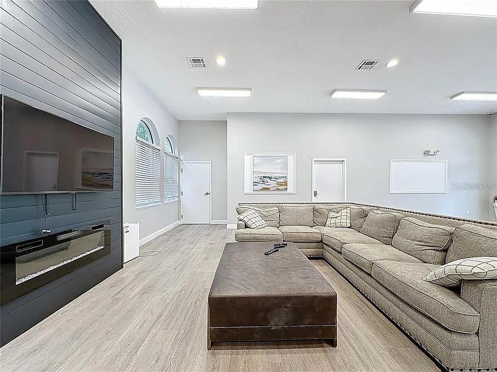 Image 50 of 50 For 115 Essex Place