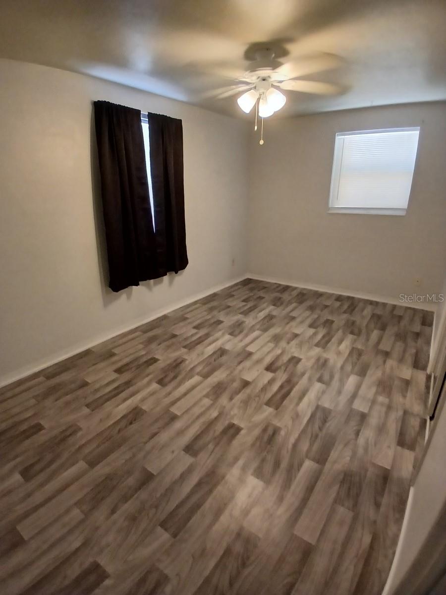 Listing photo id 4 for 4706 Darlington Road