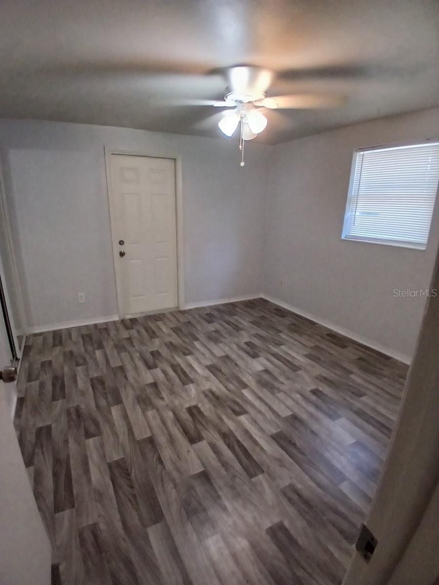 Listing photo id 5 for 4706 Darlington Road