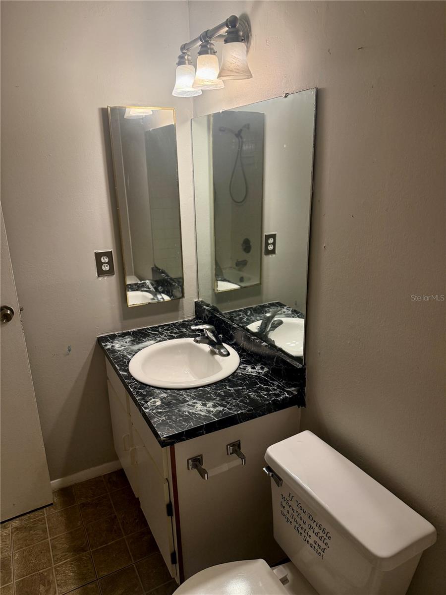 Image 13 of 25 For 121 Loblolly Court C