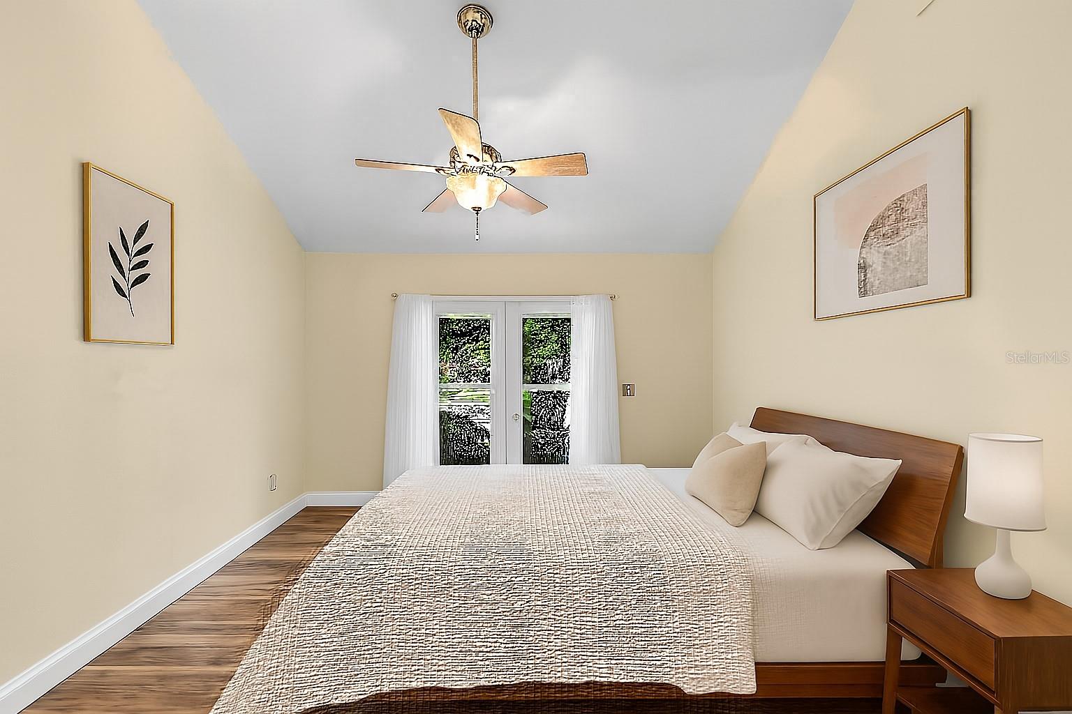 Image 15 of 30 For 546 Orangewood Drive