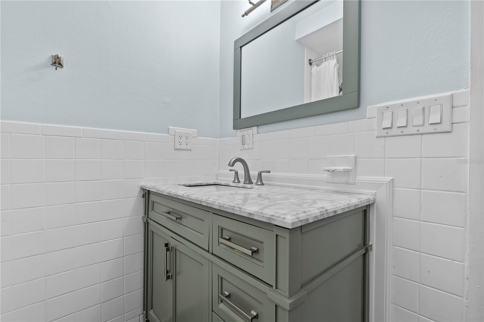 Image 17 of 30 For 546 Orangewood Drive