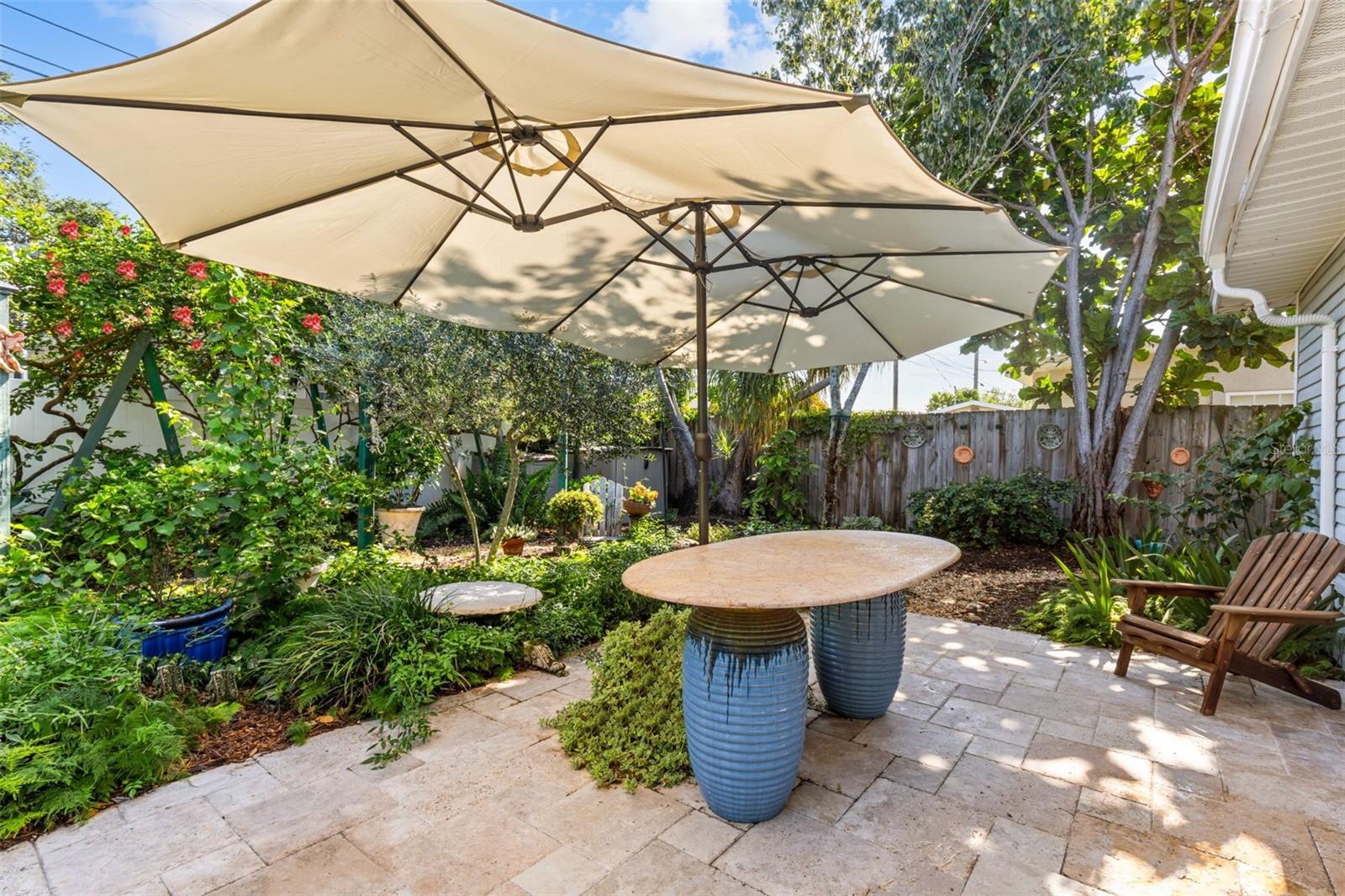 Image 4 of 30 For 546 Orangewood Drive