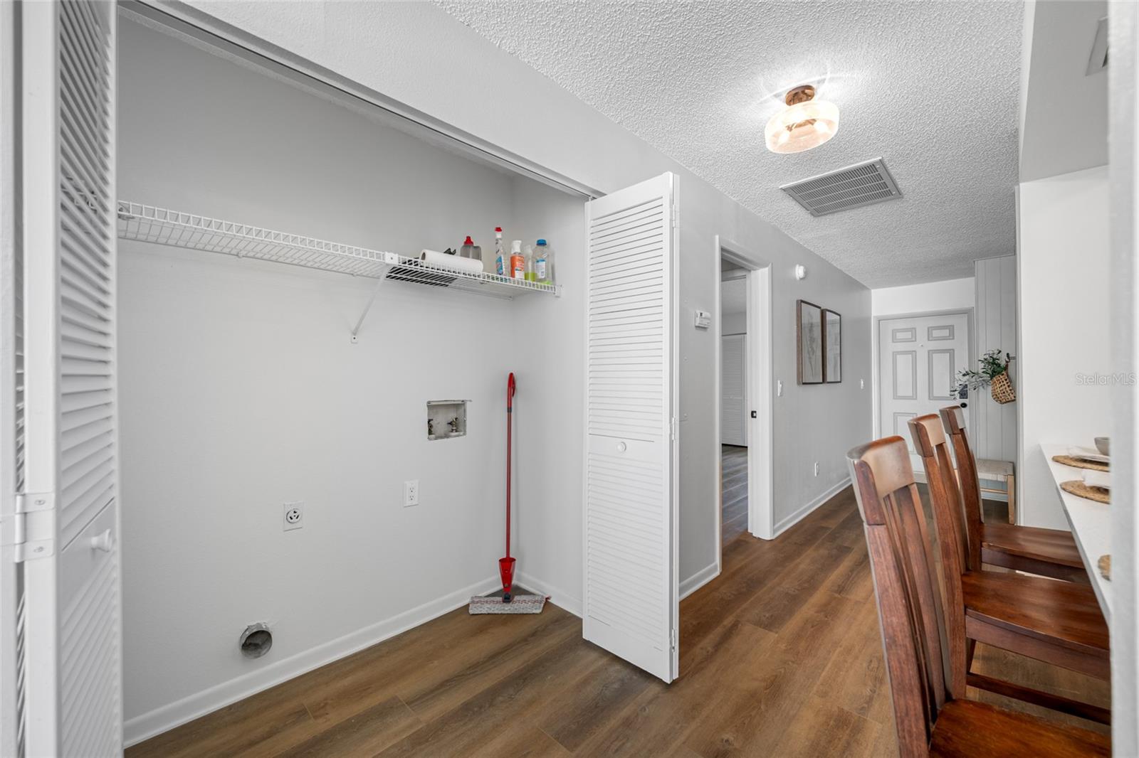 Image 33 of 37 For 16112 Rambling Vine Dr E