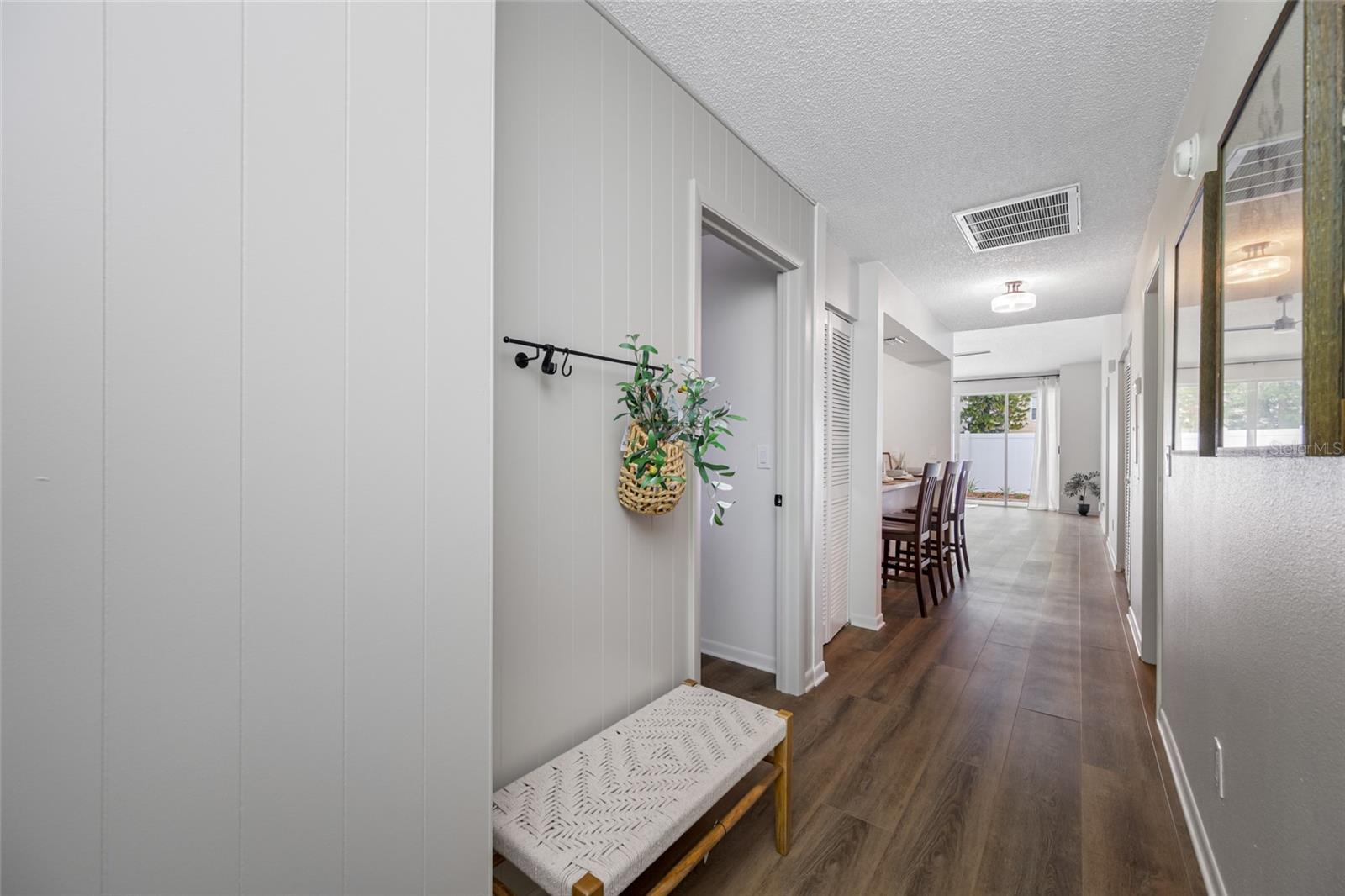Image 5 of 37 For 16112 Rambling Vine Dr E