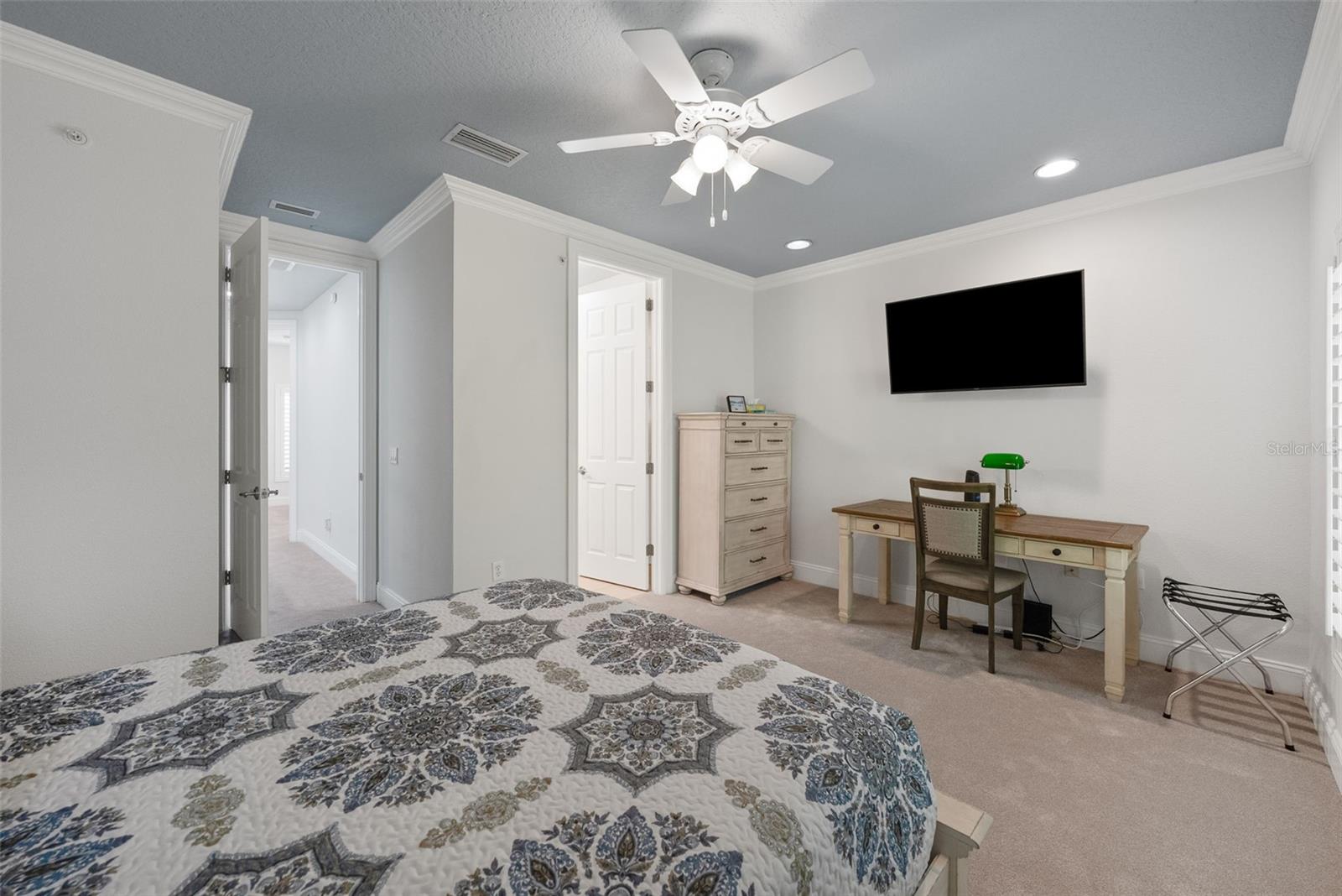 Image 19 of 31 For 2211 Soho Bay Court