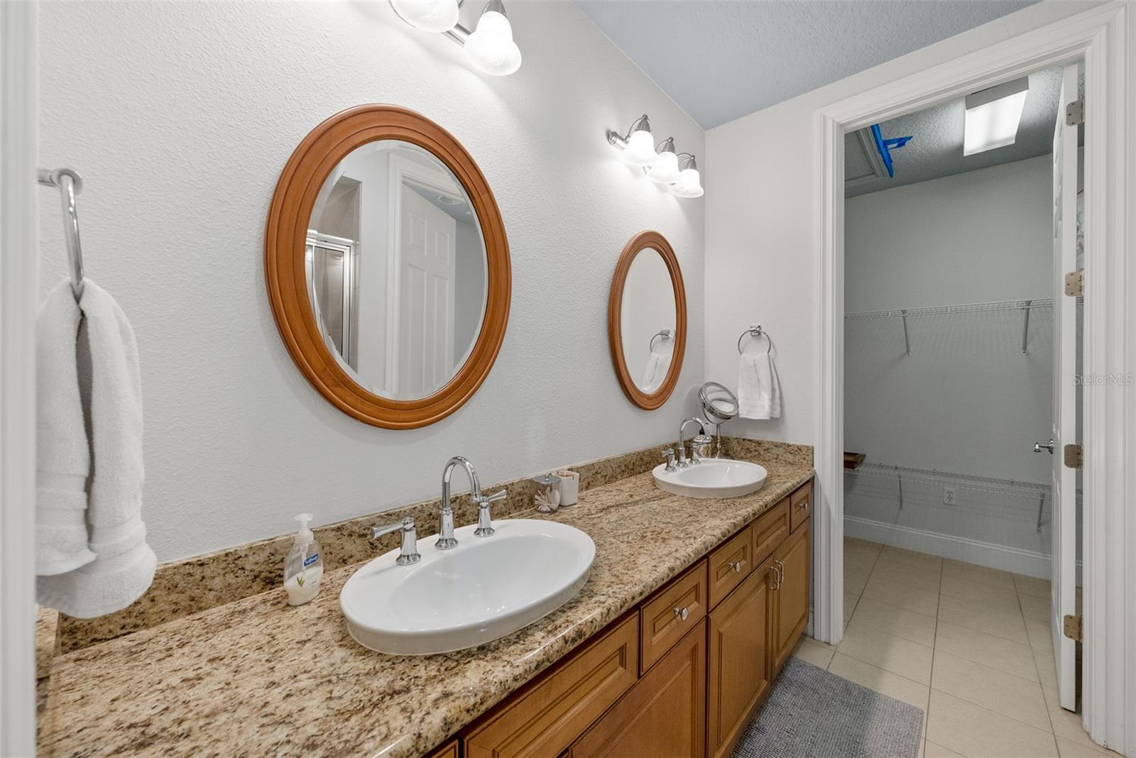 Image 21 of 31 For 2211 Soho Bay Court