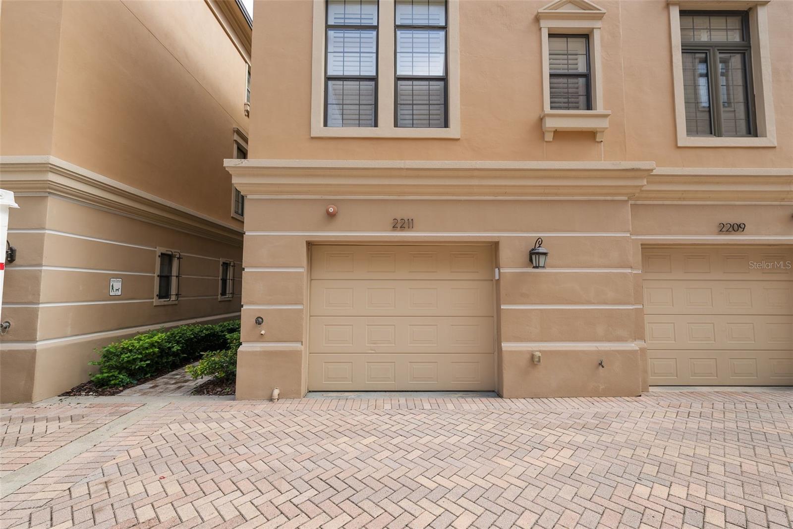 Image 27 of 31 For 2211 Soho Bay Court