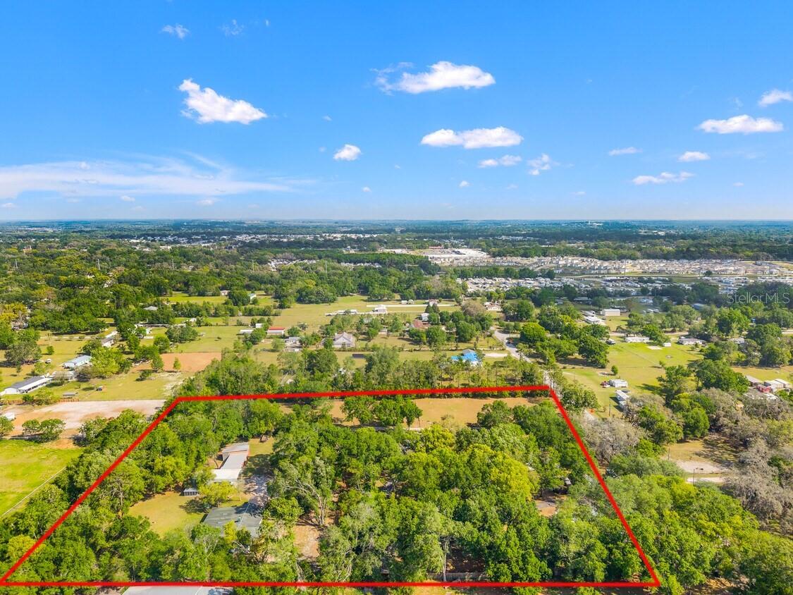 Listing photo id 0 for 4045 Allen Rd