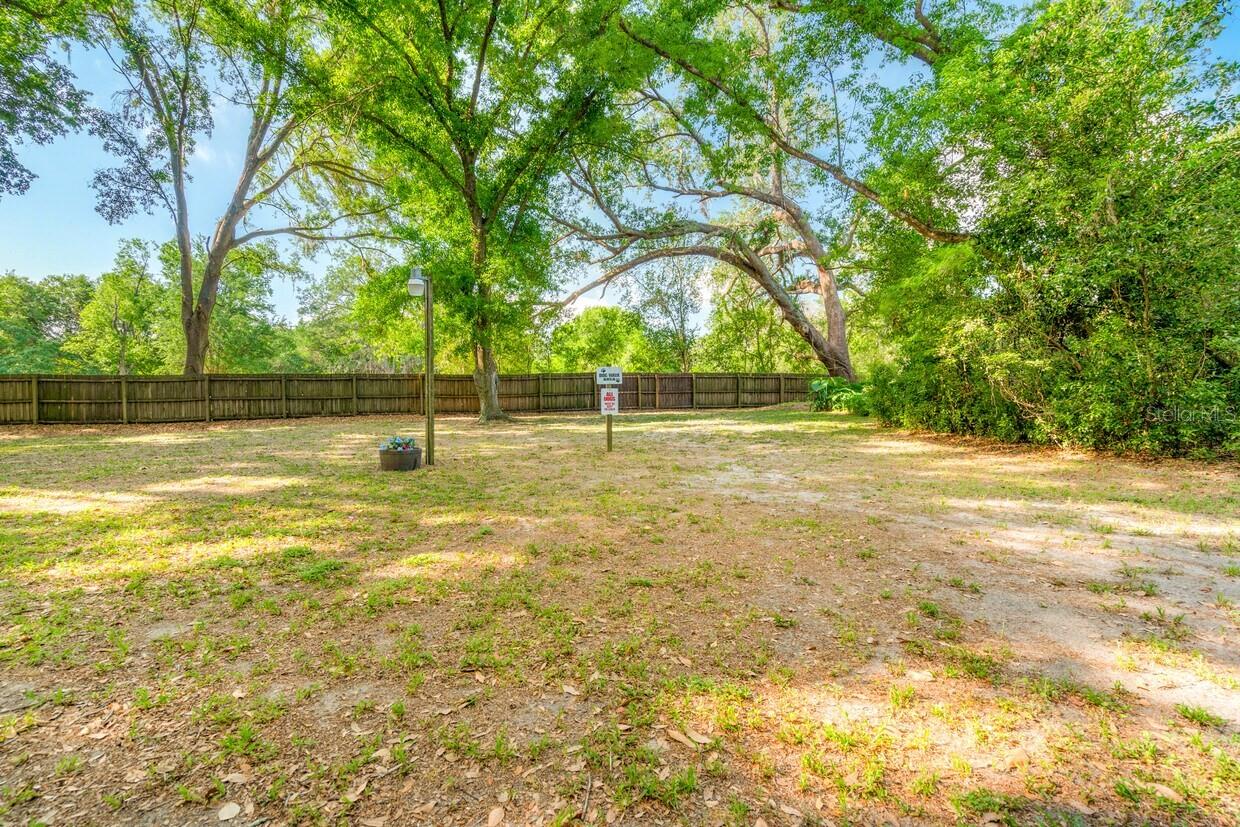 Listing photo id 34 for 4045 Allen Rd