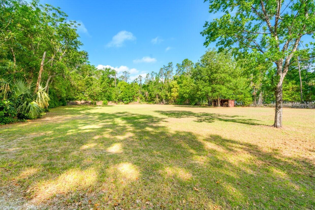 Listing photo id 41 for 4045 Allen Rd
