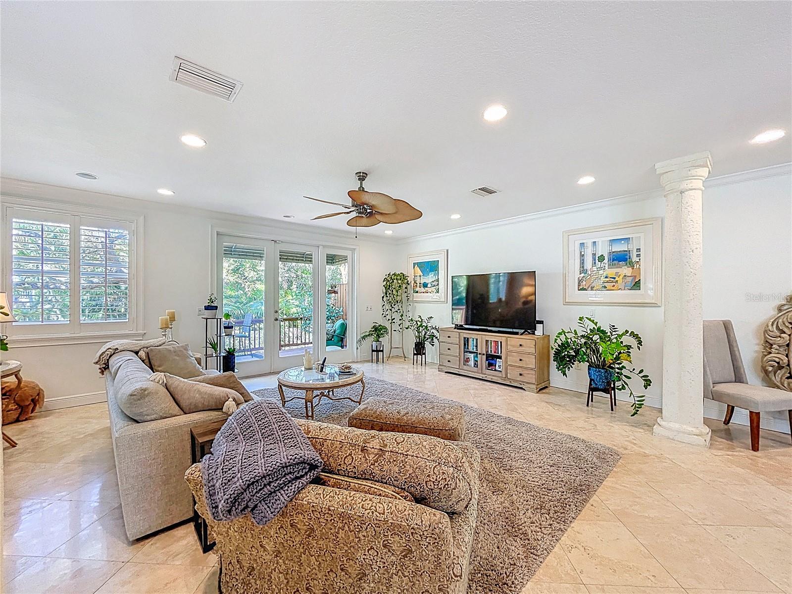 Image 11 of 30 For 4847 Flamingo Road 5