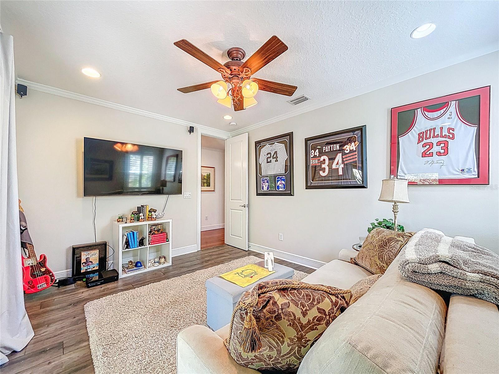 Image 22 of 30 For 4847 Flamingo Road 5