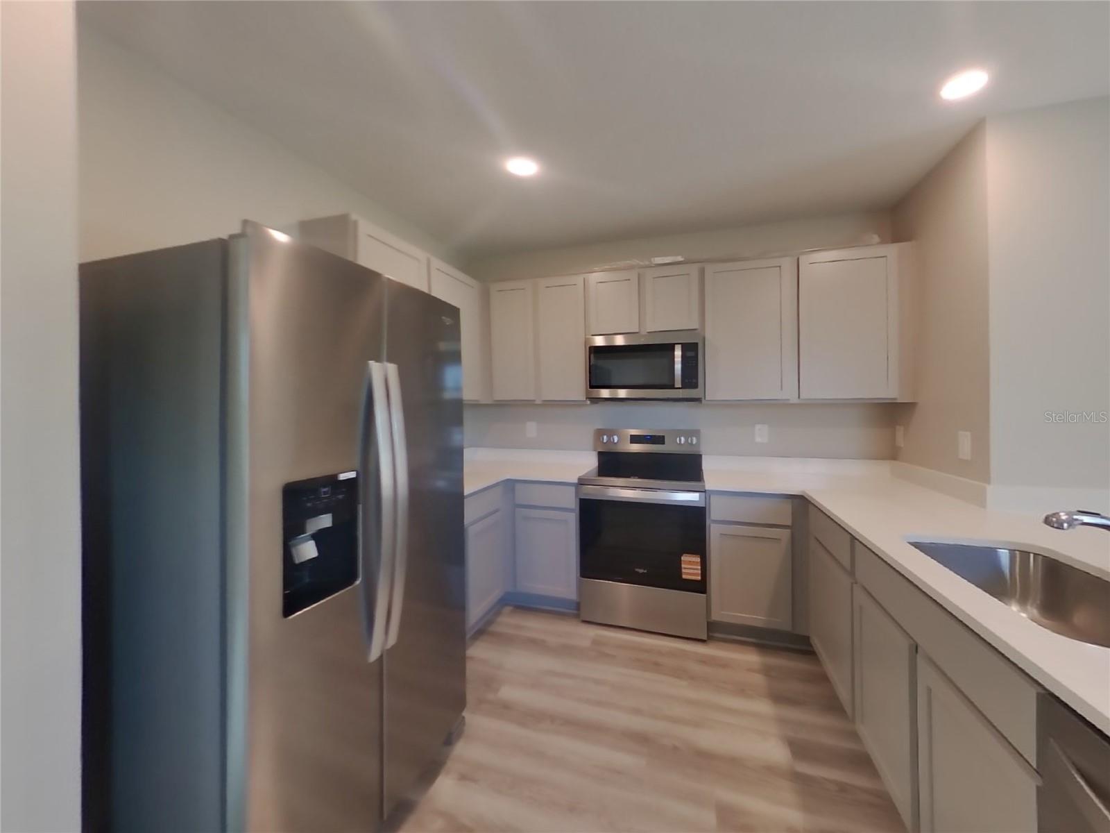 Image 4 of 15 For 7081 Broad River Avenue