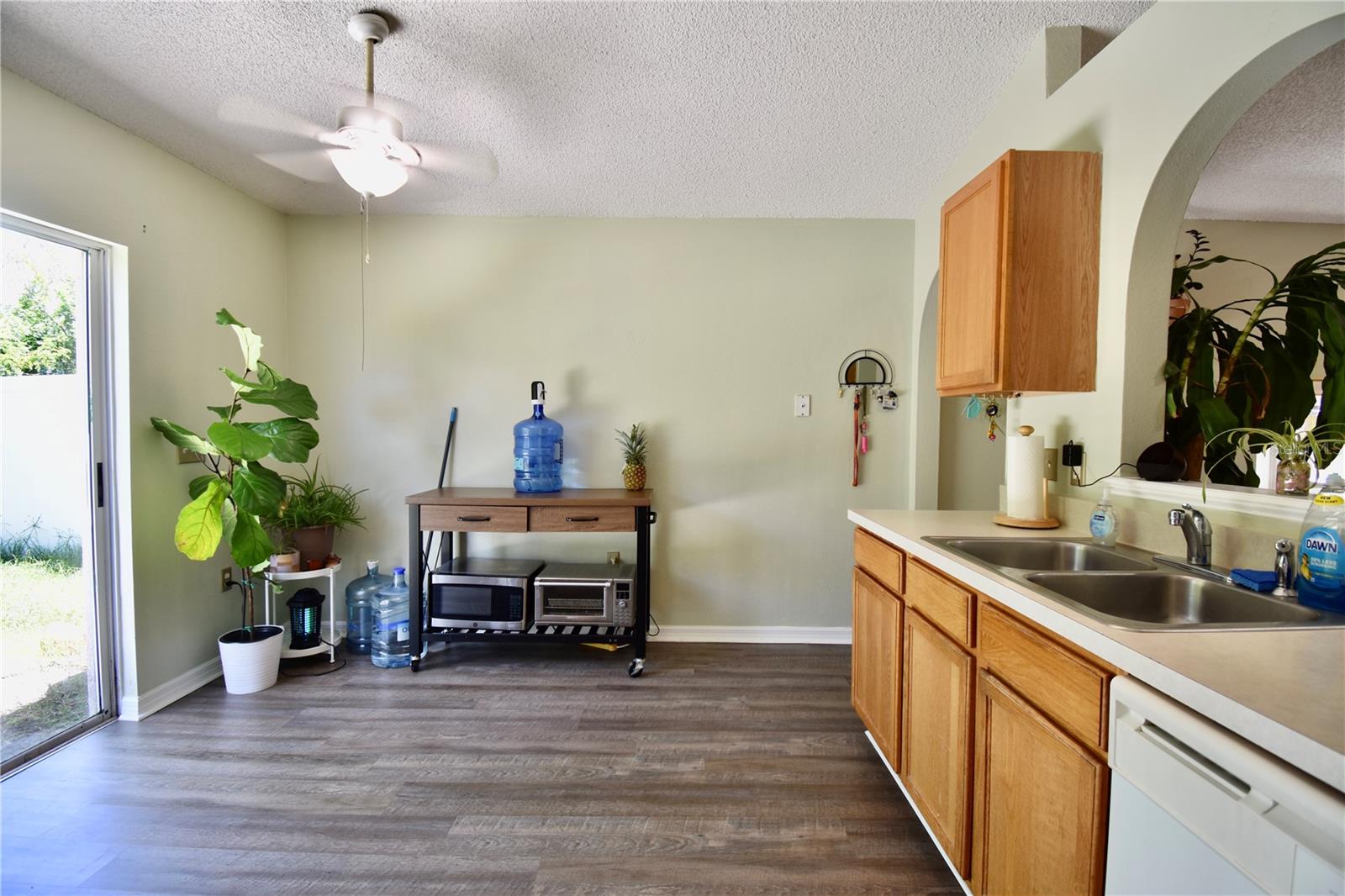 Image 5 of 16 For 10507 Opus Drive