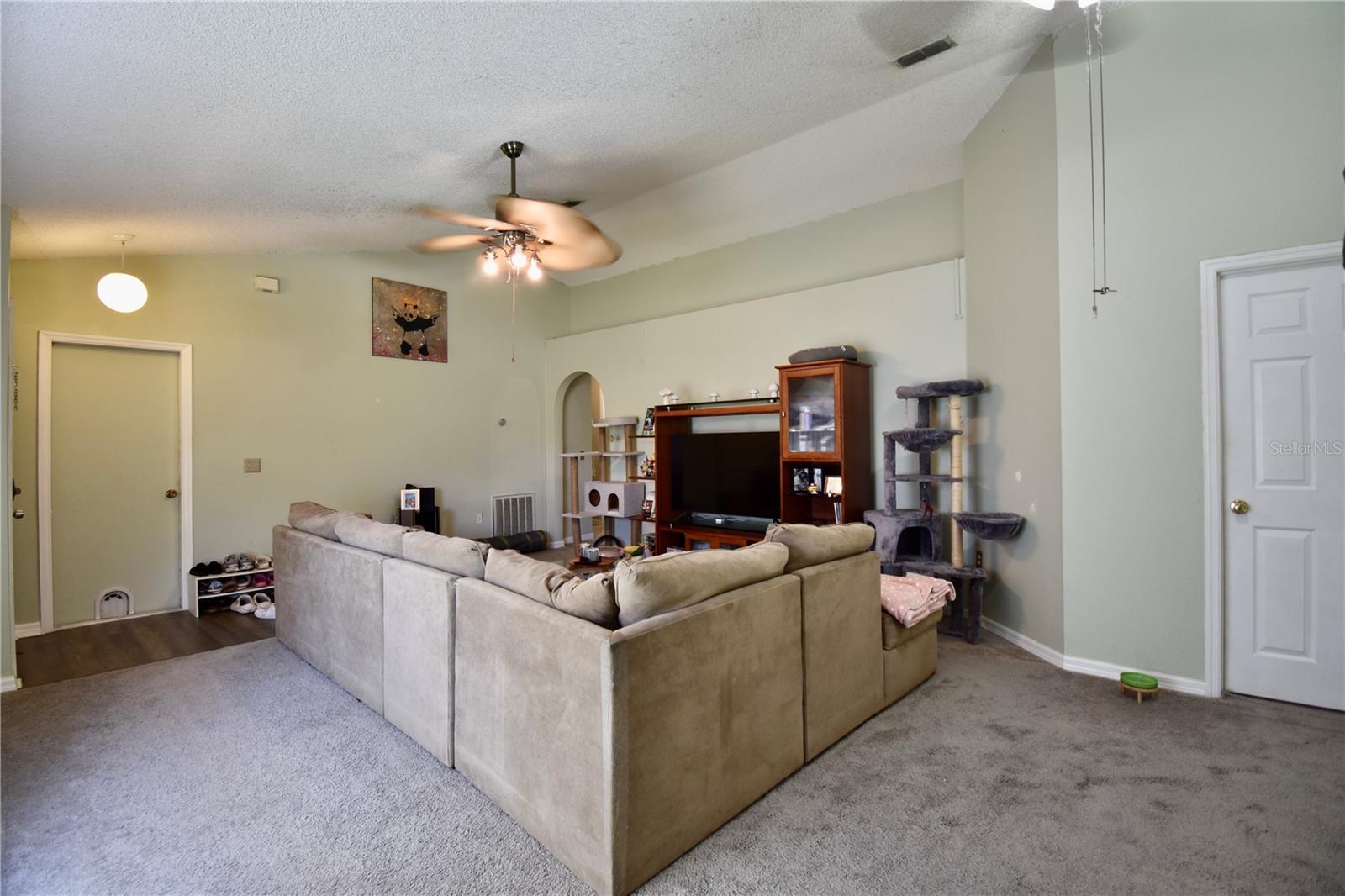 Image 8 of 16 For 10507 Opus Drive