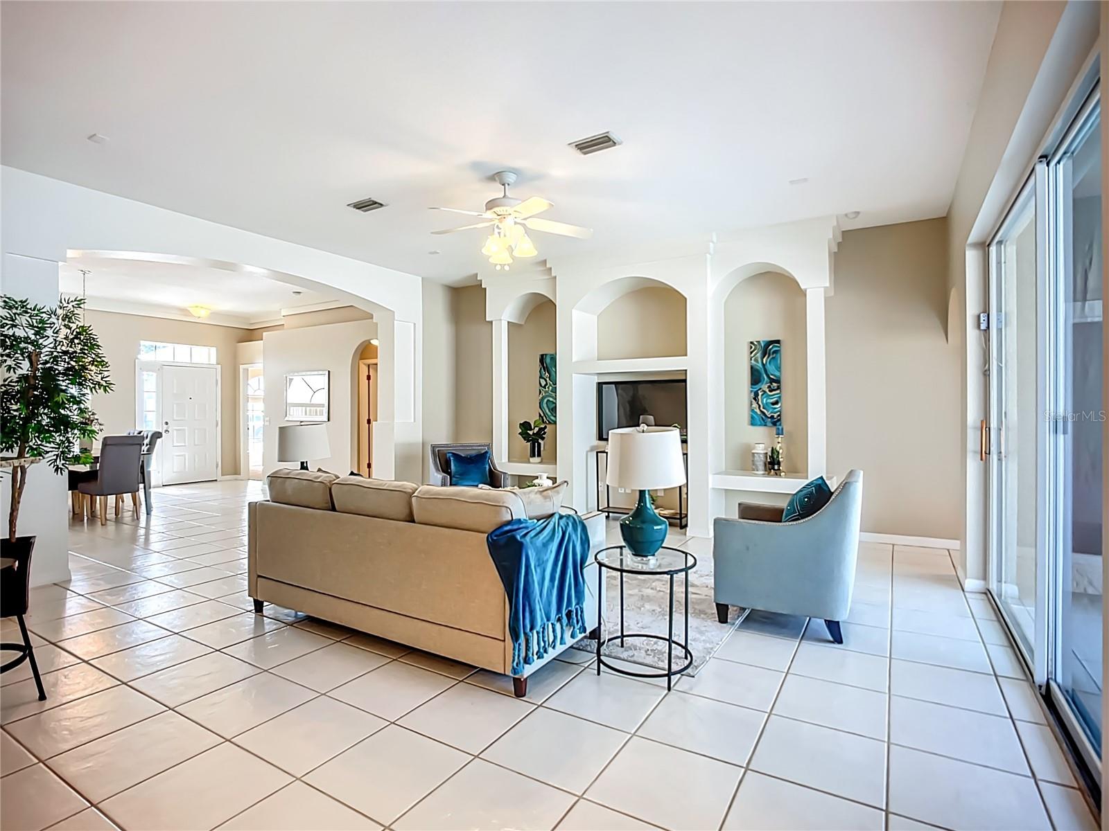 Image 5 of 40 For 9803 Ocasta Street