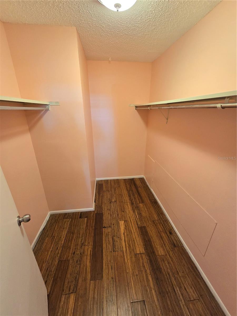 Image 11 of 12 For 1701 Belleair Forest Drive B