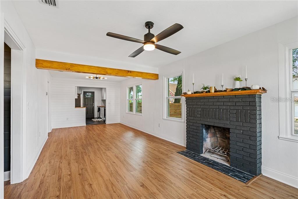 Image 12 of 45 For 1144 La Salle Street
