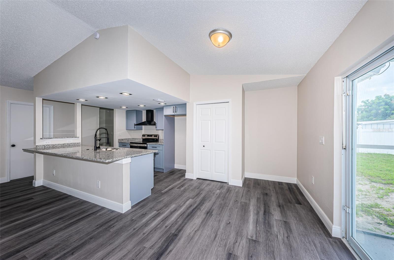Image 14 of 43 For 10809 65th Way N
