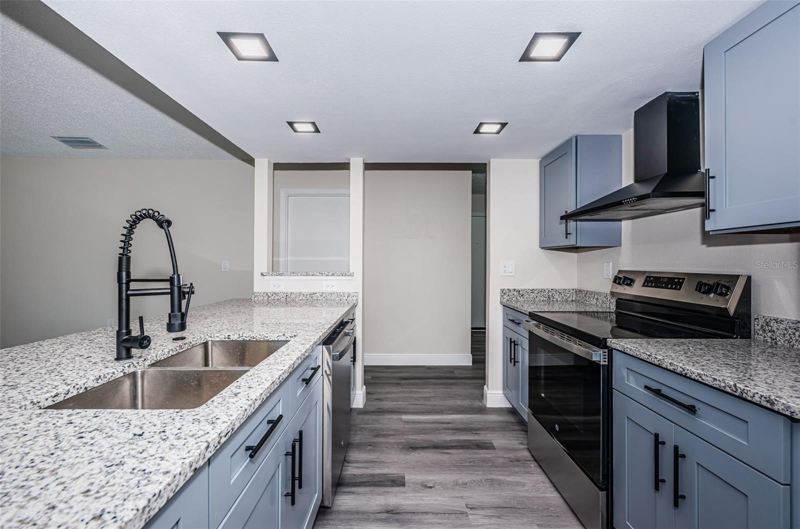 Image 18 of 43 For 10809 65th Way N
