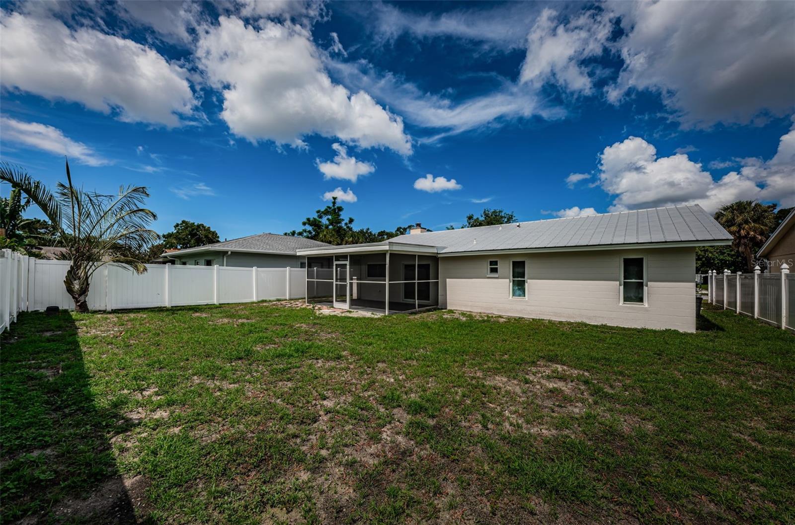 Image 34 of 43 For 10809 65th Way N