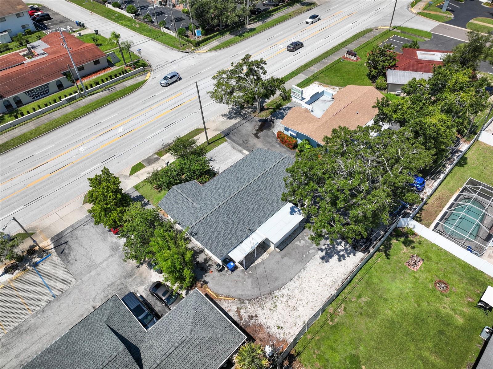 Image 33 of 39 For 2300 Bay Drive