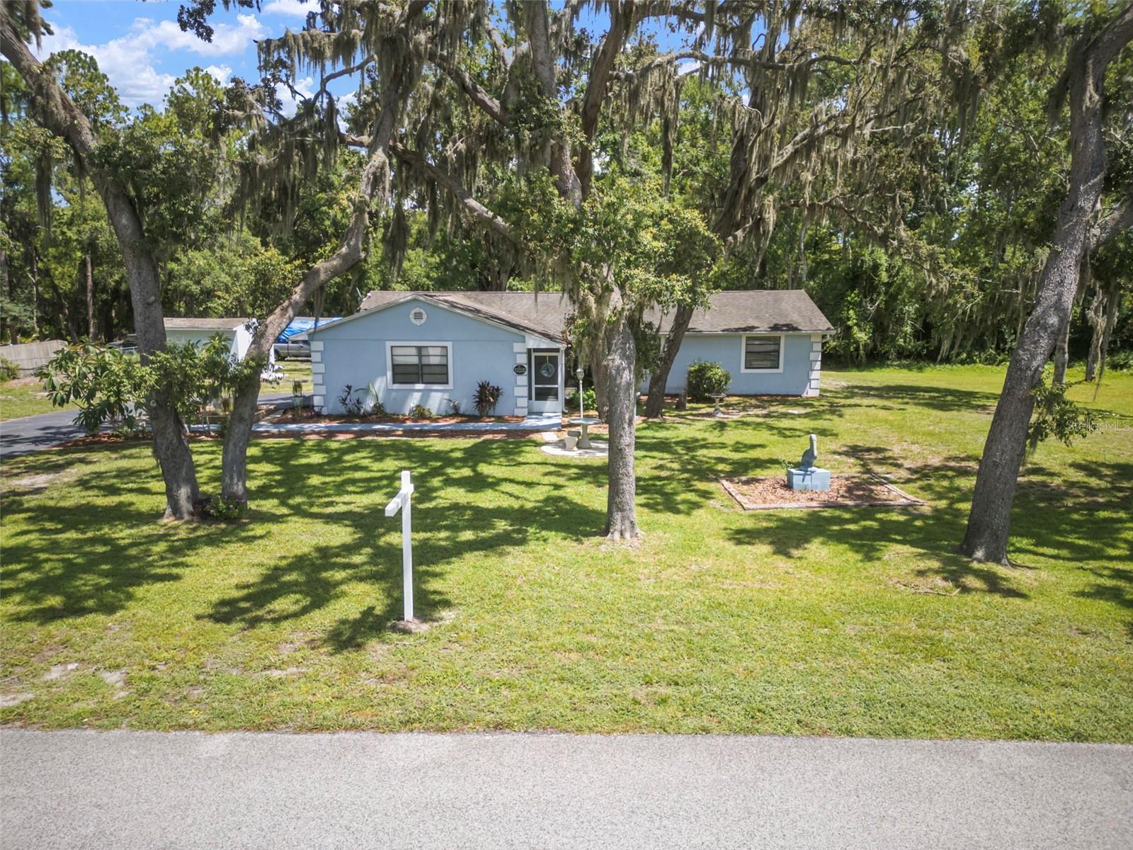 Listing photo id 1 for 13020 Sugar Creek Boulevard