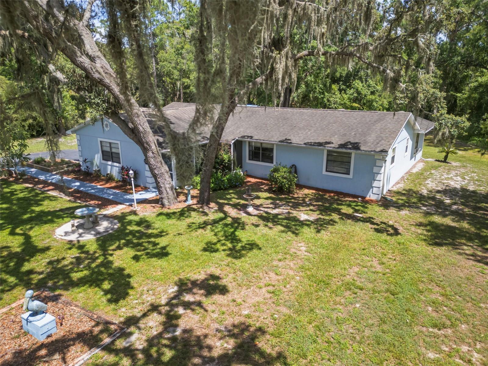 Listing photo id 3 for 13020 Sugar Creek Boulevard