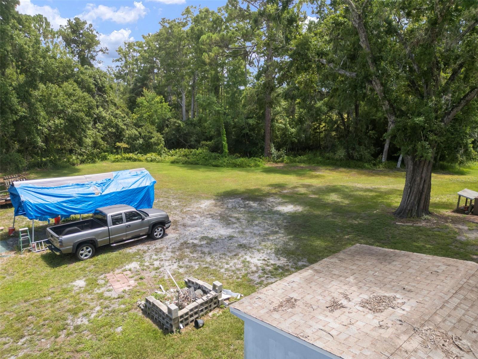 Listing photo id 7 for 13020 Sugar Creek Boulevard