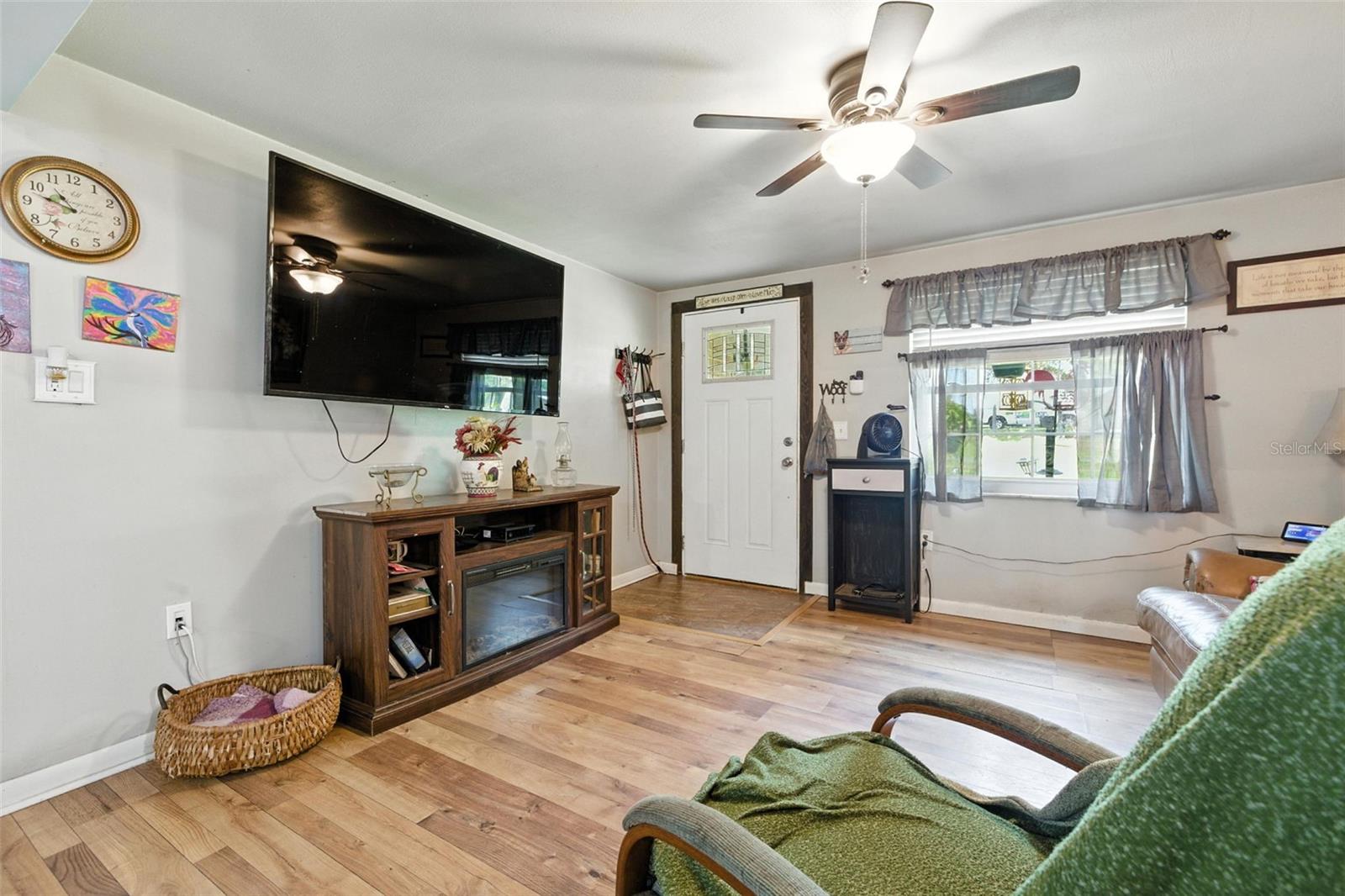 Listing photo id 6 for 4244 Ryals Road