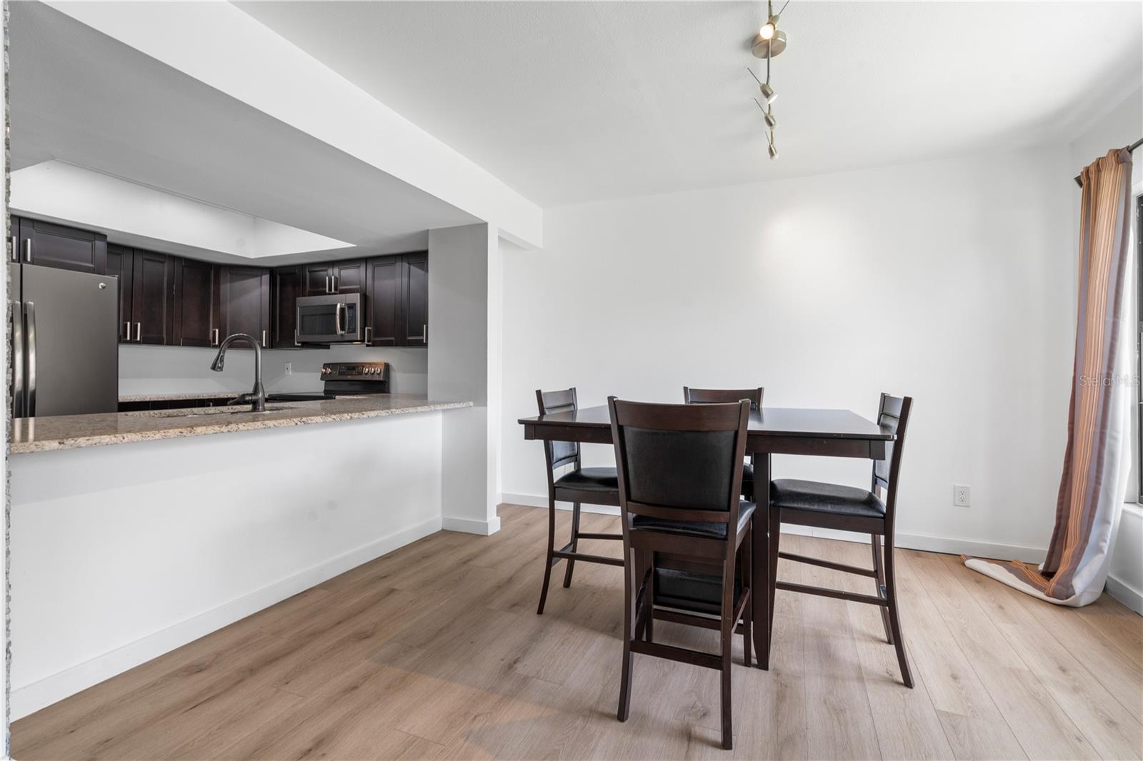 Image 16 of 54 For 5119 Puritan Circle 1125