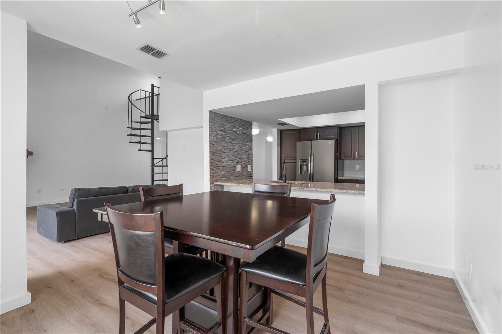 Image 17 of 54 For 5119 Puritan Circle 1125