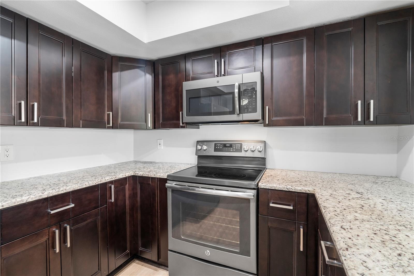 Image 20 of 54 For 5119 Puritan Circle 1125