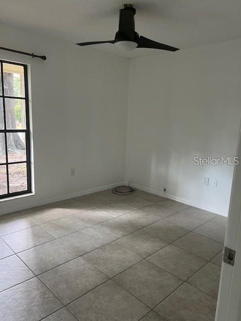 Image 7 of 14 For 17 Windrush Bay Drive 17
